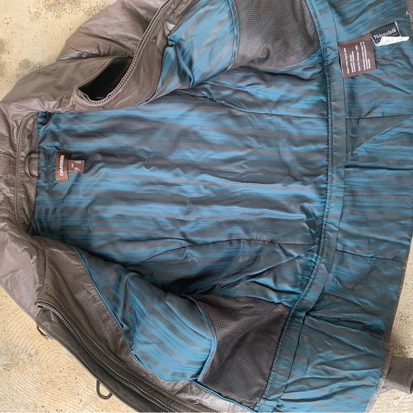 Vintage Danier Leather Jacket 🧥 - Picture 3 of 5
